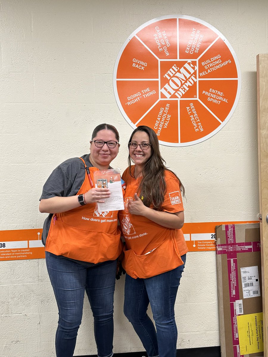 SweetCyn724's tweet photo. Tiffany celebrated her newest plumbing associate for building strong relationships and providing great customer service!! Great Job Diante! @ianfmacias @Fuerstenberg15 @krys_ann88 @JAMMartinez1323 @LuisSilvas0523 @JaimeOrteg0522 @HDjosh_ https://t.co/1Hn9W2cGQS