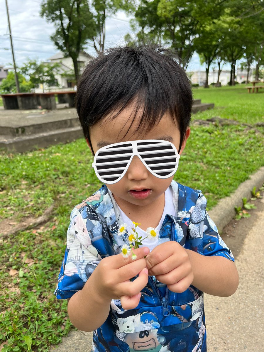 花摘んで、「花束できたよ！これでママと結婚できるじゃん！」って🥰🥰