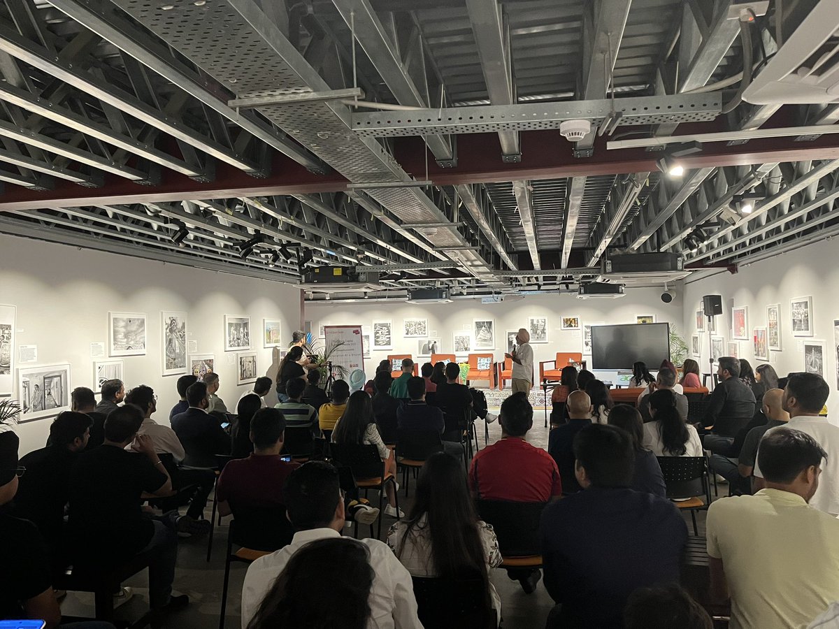 singhaakankshaa's tweet photo. And the Full Stack Huddles turn 1 year!
#FullStackCapitalSummerHuddle 2023 vs 2022.
Let the magic keep brewing @GulatiSinghJ https://t.co/5lOYGYs1fO