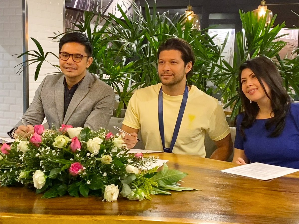 The start of something new! 🥳 excited to partner with @conturamedica! 😎