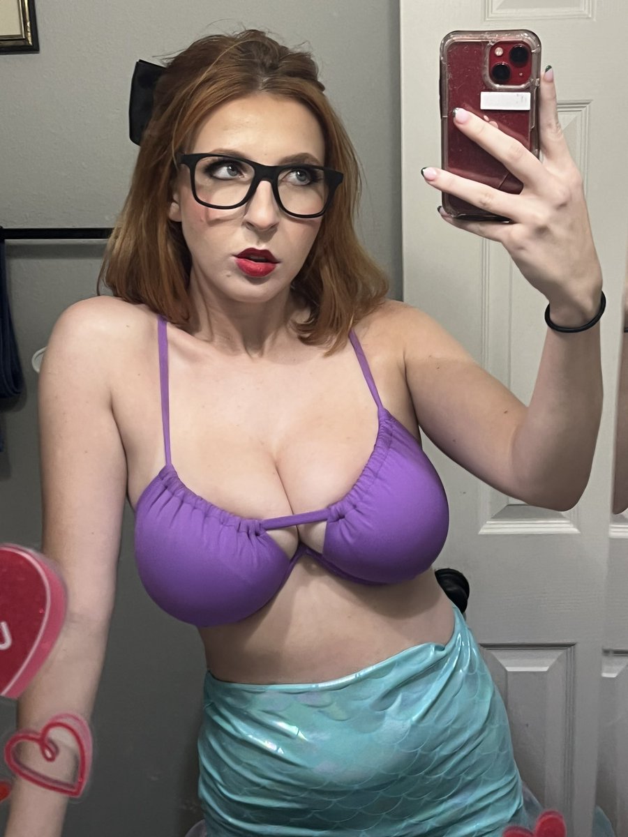 meg “Surgeon” bitchell on Twitter: "I went with Hipster Ariel for