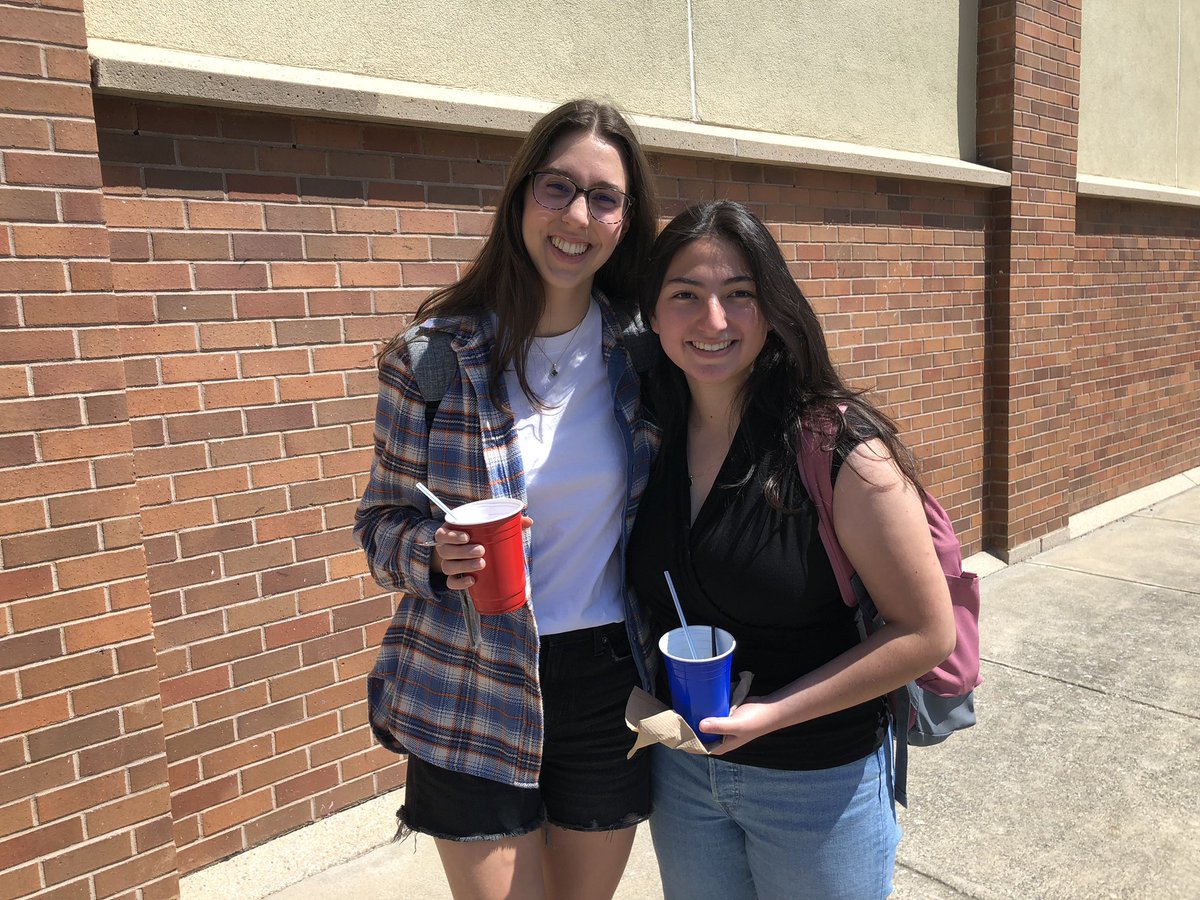 ElginParkSec's tweet photo. Happy FRIYAY! Grads enjoyed a little rootbeer float treat at lunch and on the other side of the school, band students serenaded everyone in the garden as part of the courtyard concert series during Indigenous People’s History Week! Orcas had a busy week… as usual ☀️ https://t.co/EvJI3LrZqd