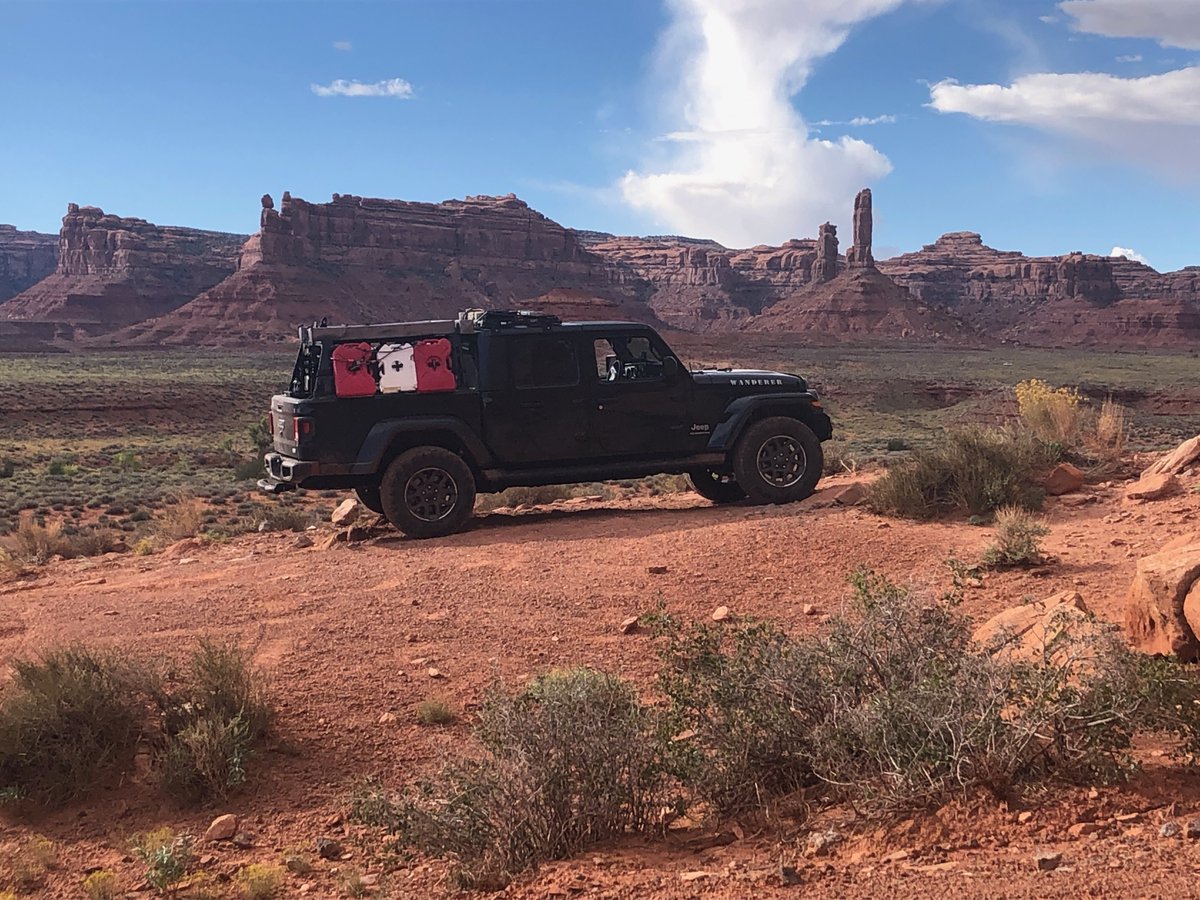 Bob_Mayer's tweet image. Equipping a Jeep for Camping/Boondocking #boondocking #camping slideshare.net/CoolGus/equipp…  via @SlideShare #jeep #jeeplife #JeepWrangler #nomadland #outdoors @gaiagps #AllWhoWander