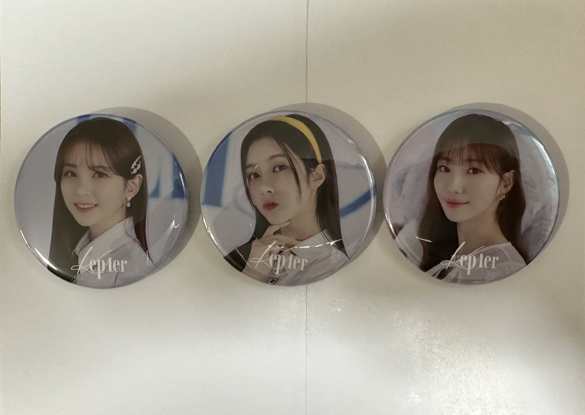 clc_daisuke's tweet photo. 【交換依頼】

Kep1er 缶バッジ
【譲】マシロ、ダヨン、ヨンウン
【求】ユジン

本日6/3(土)15時頃に現地到着予定です🚶
よろしくお願いいたします🙇‍♂️ https://t.co/ngWO3U0kh5