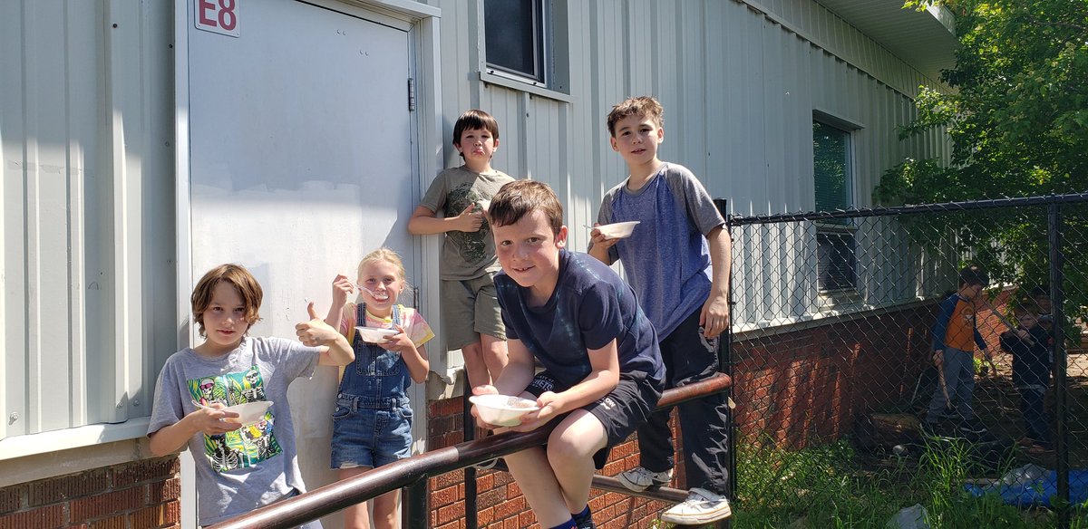 Miss Cooke tweet media