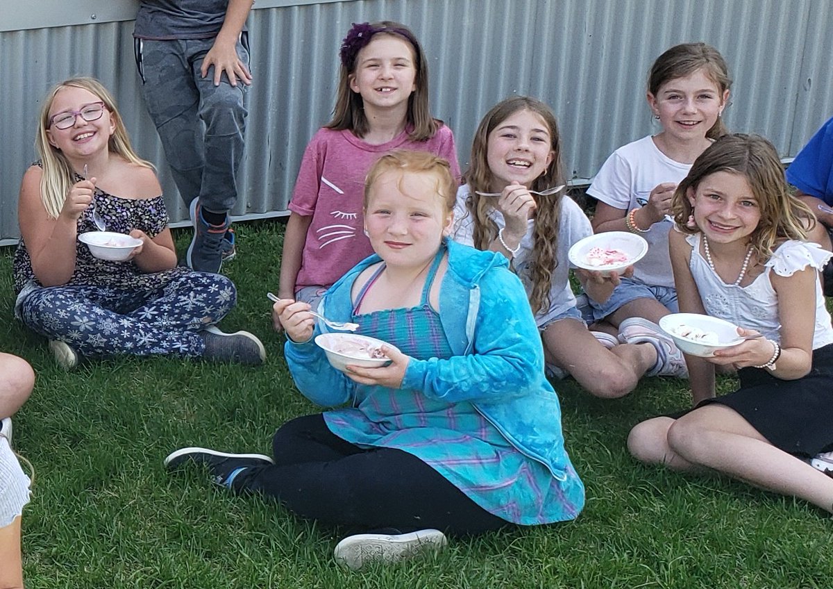 A huge thank you to our School Council! These kids rocked the Read-A-Thon and were rewarded with delicious ice cream sundays. <a href="/EJSMSchool/">Ecole J S McCormick</a>