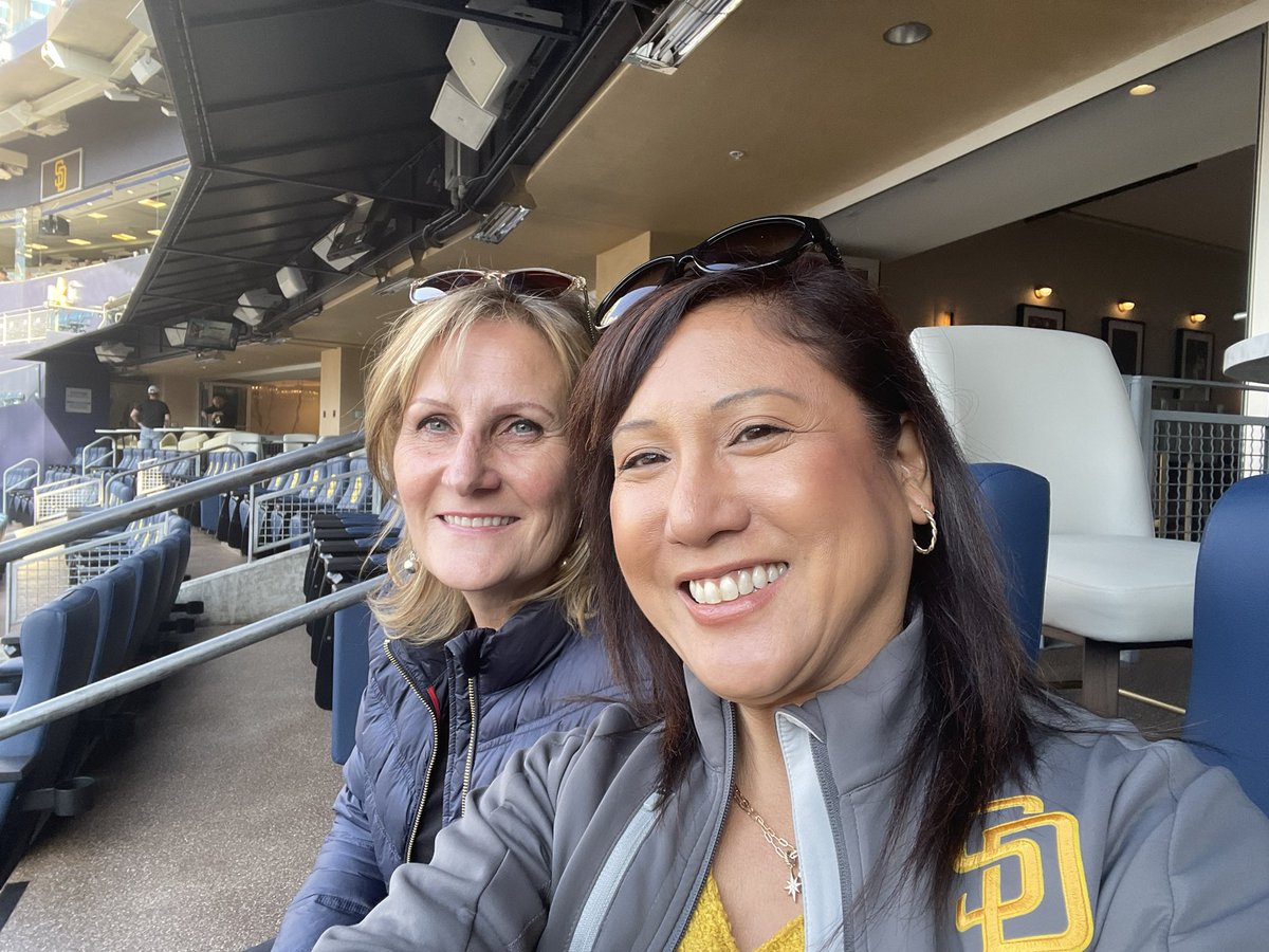 JoboMac70's tweet image. #bringgold @Padres