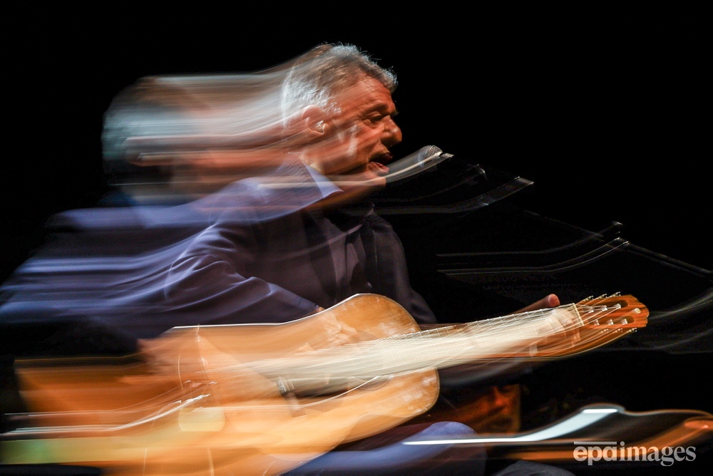 A picture made with a slow shutter speed shows Brazilian singer-songwriter Chico Buarque performing in concert at Campo Pequeno, Lisbon, Portugal, 02 June 2023.  
📸 EPA / LUSA / Jose Sena Goulão

#epaimages