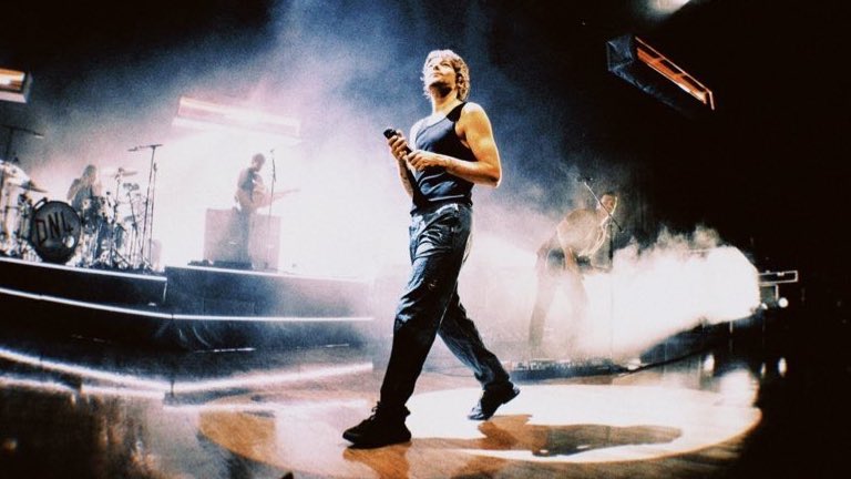 surrounded by light ✨