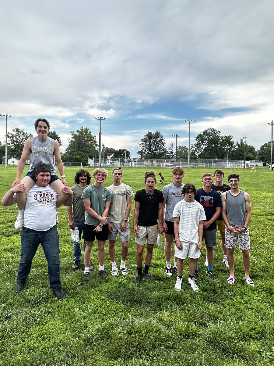 EldonTrackField's tweet photo. What a great night celebrating our athletes.. We are so blessed to be able to coach these young men! Cannot wait until next season! 

#StangSpeed 

@EldonMustang https://t.co/DjoHWlRzh3