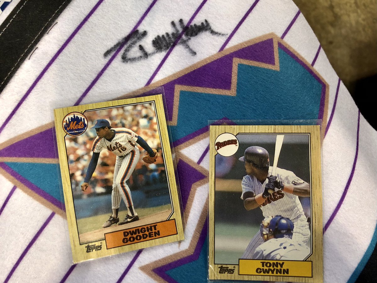 dhdrewry's tweet image. #WalletCard @Braves @Dbacks on a beautiful night in Phoenix with a Randy Johnson auto!! @myjunkwax @OfficialMLBRFC