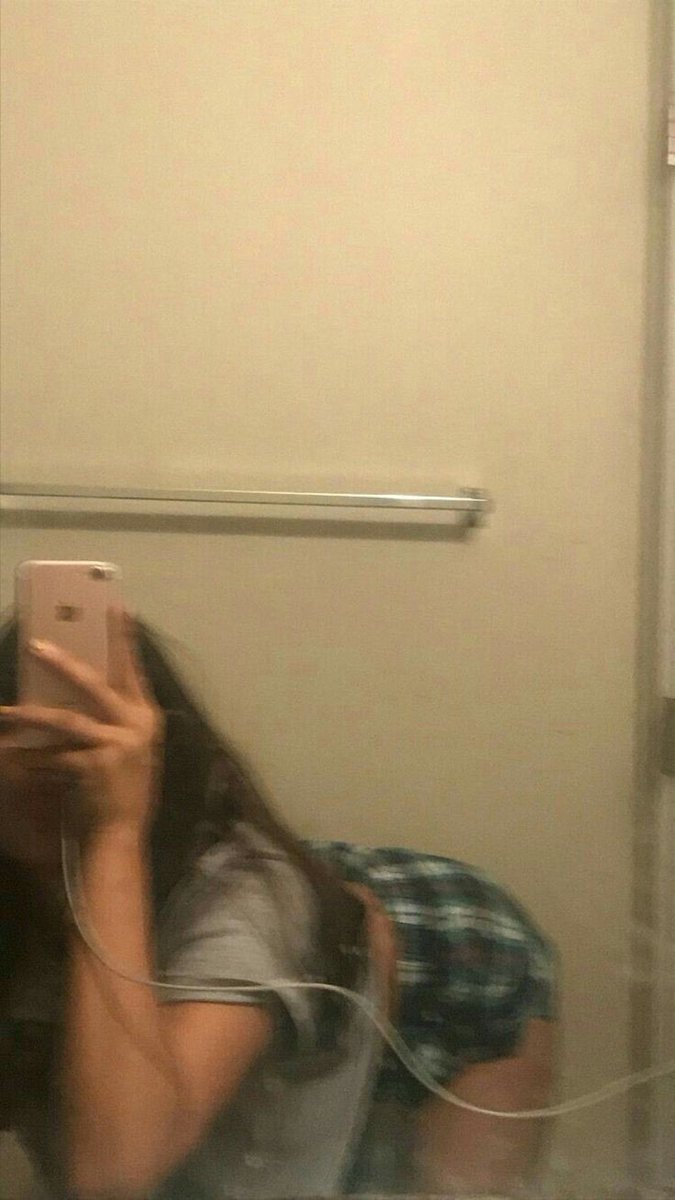 Artık IBANıma harçlık atan 100 yaşında da olsa onla ilişki kurcam aw