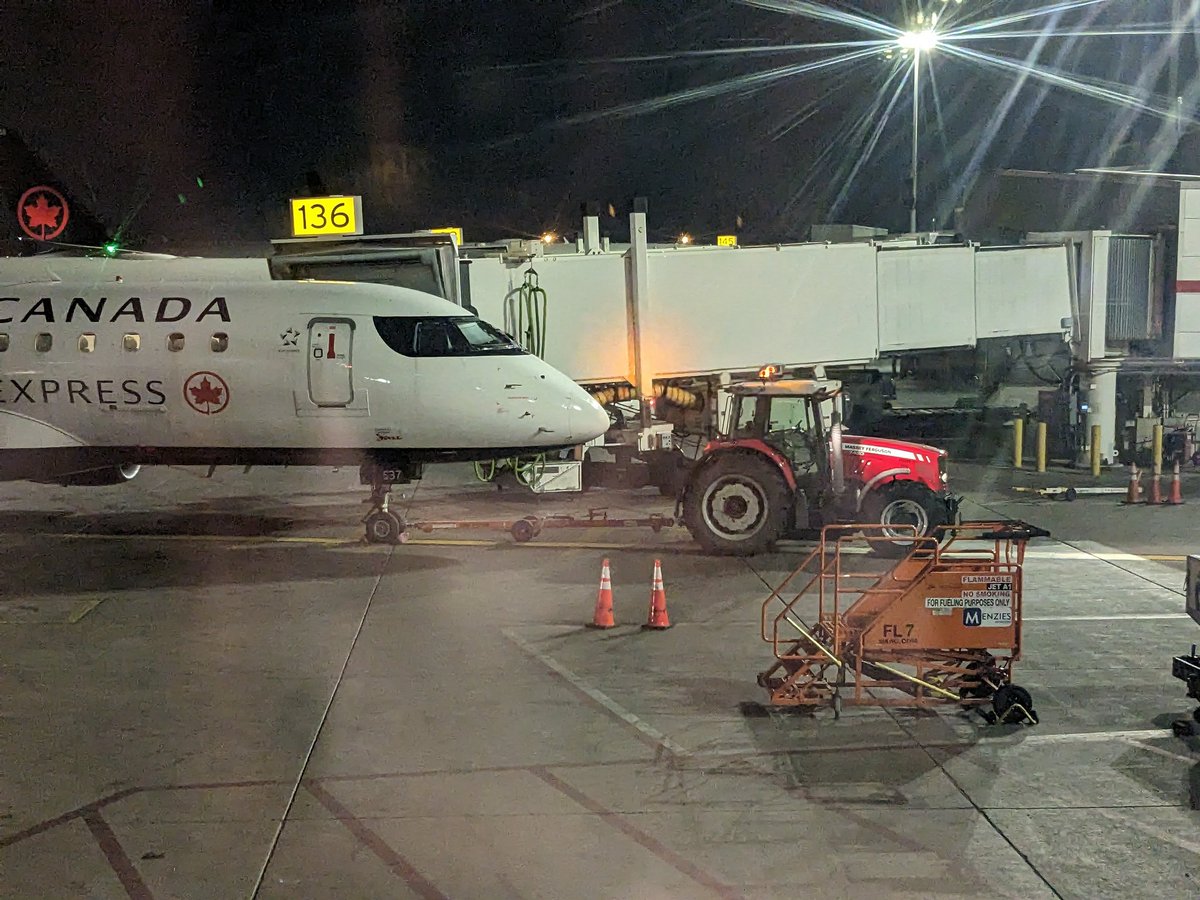 secretmike's tweet photo. I heard Schiphol in Amsterdam is using autonomous electric vehicles to tow airplanes to the runway.
Apparently Toronto Pearson is using tractors. https://t.co/QMGCXtwpPZ