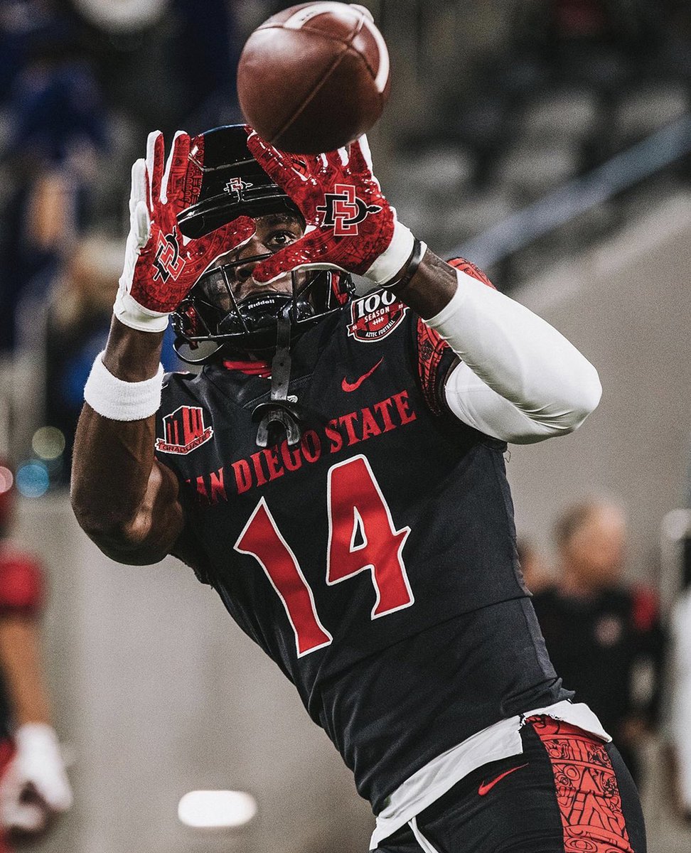 #AGTG after a great conversation with <a href="/KHOKE23/">Kyle Hoke</a> I am Blessed to Receive An ⭕️ffer from San Diego State #GoAztecs <a href="/AztecFB/">San Diego State Football</a> <a href="/Coach_Mattix/">Kurt Mattix</a> <a href="/coachjsam/">Joseph Sam</a> @On3Recruits @SWiltfong247 <a href="/adamgorney/">Adam Gorney</a> <a href="/CoachC_Osunde/">C.O.365 Training</a> <a href="/CoachJ_O/">Coach J.O.</a> <a href="/CKennedy247/">Collin Kennedy</a> <a href="/bowievolfb/">Arlington Bowie Football</a>