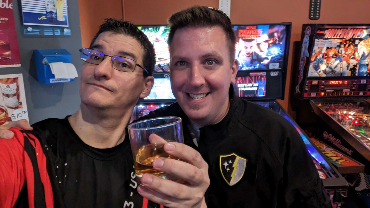 Victura_Gaming's tweet photo. What a great Ohio Bar Citizen event w/ some awesome #StaCitizen's!
Was great to see the OHBC crew, the @JRDesFab team, the Vanguard team, @pico_sc, got to try some @seggellion 🍕! Oh and @jakeacappella and @Galaxt1ka stopped by! And so many more!
Onward to @EQNXSC tomorrow! 🚀 https://t.co/9s7hZNBjzc