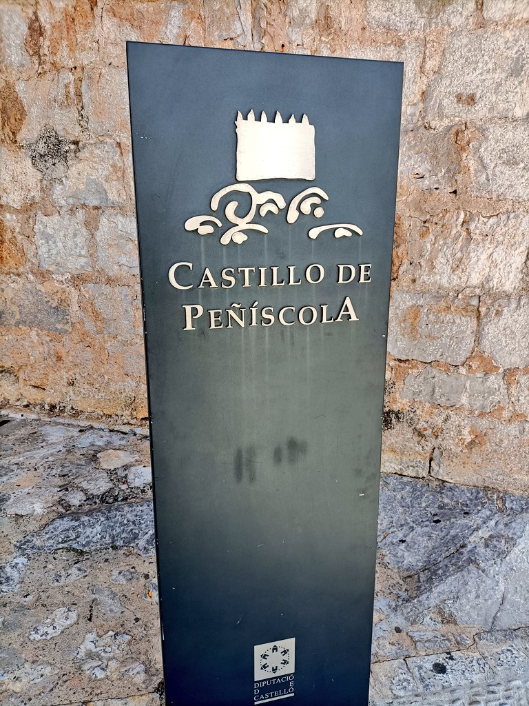 ClioBiblioteca's tweet photo. No sé qué tiene el Castillo de Peñíscola, pero me tiene enamorado. https://t.co/OQ0FBjyQ4G