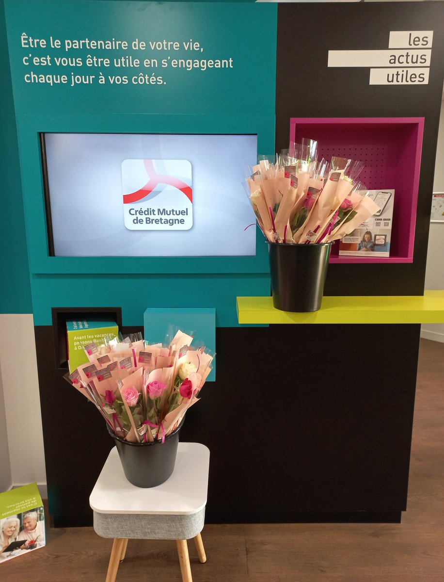 CMB Plancoët (@cplancoet) on Twitter photo A l'occasion de la fête des mères, nous avons réservé une surprise à nos clientes 🤫. Avec une tendre pensée pour Laurine, notre future maman 🤗 <a href="/CreditDd22/">Crédit Mutuel DD22</a> <a href="/CMBretagne/">CMBretagne</a> <a href="/WeAreArkea/">WAA|Actus</a> A l'occasion de la fête des mères, nous avons réservé une surprise à nos clientes 🤫. Avec une tendre pensée pour Laurine, notre future maman 🤗 <a href="/CreditDd22/">Crédit Mutuel DD22</a> <a href="/CMBretagne/">CMBretagne</a> <a href="/WeAreArkea/">WAA|Actus</a>
