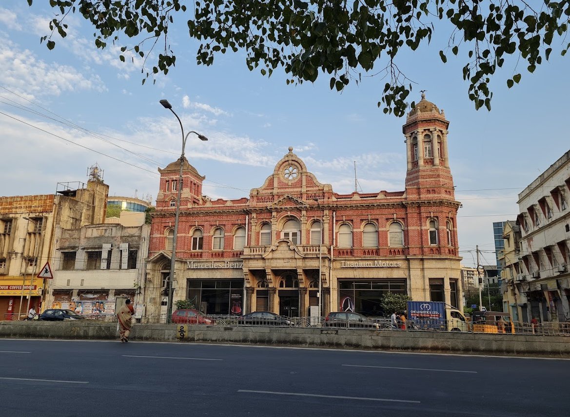 Chennai info on Twitter "A thread on Iconic Roads of Chennai 1. Anna
