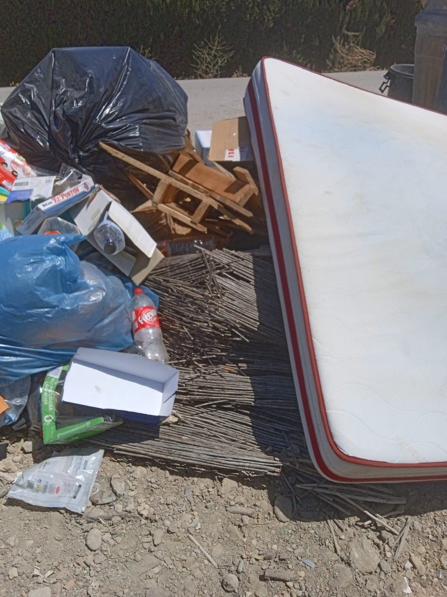 VuelaMengibar's tweet image. Comenzamos!
#LIBERA1m2 #basuraleza #ProyectoLIBERA