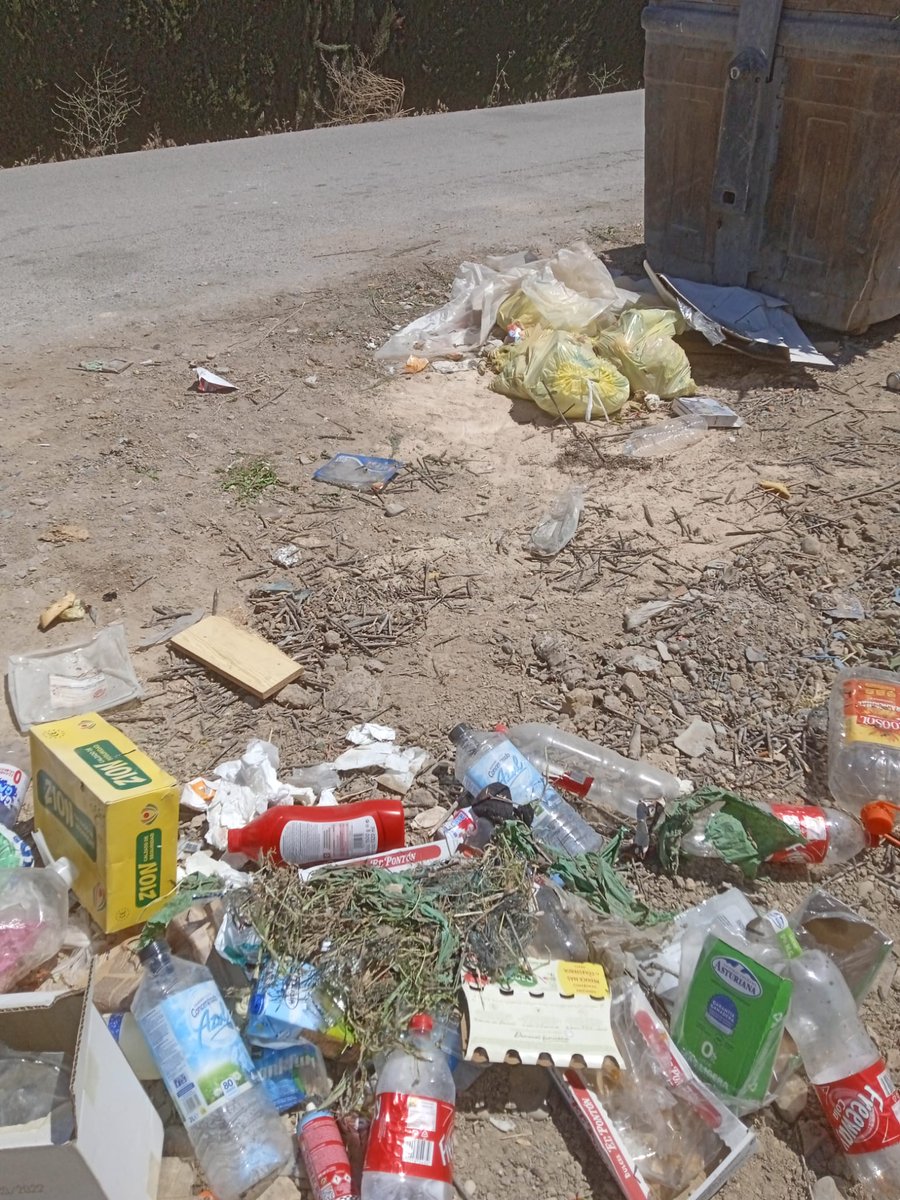 VuelaMengibar's tweet image. Comenzamos!
#LIBERA1m2 #basuraleza #ProyectoLIBERA