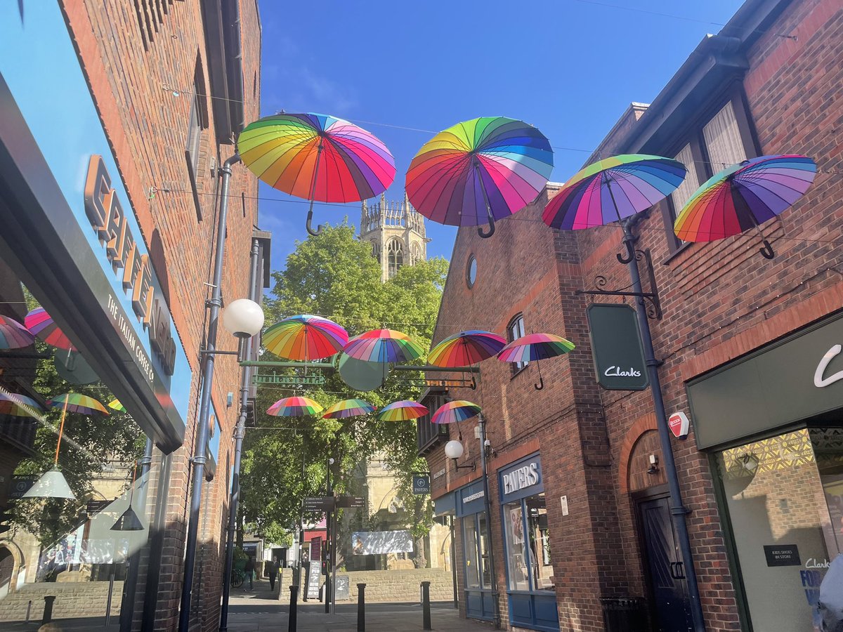 York is <a href="/YorkPride/">York Pride 🏳️‍🌈</a> ready! Another wonderful #brollywalk at <a href="/coppergateyork/">Coppergate Centre</a> to celebrate on this sunny Saturday 🌈