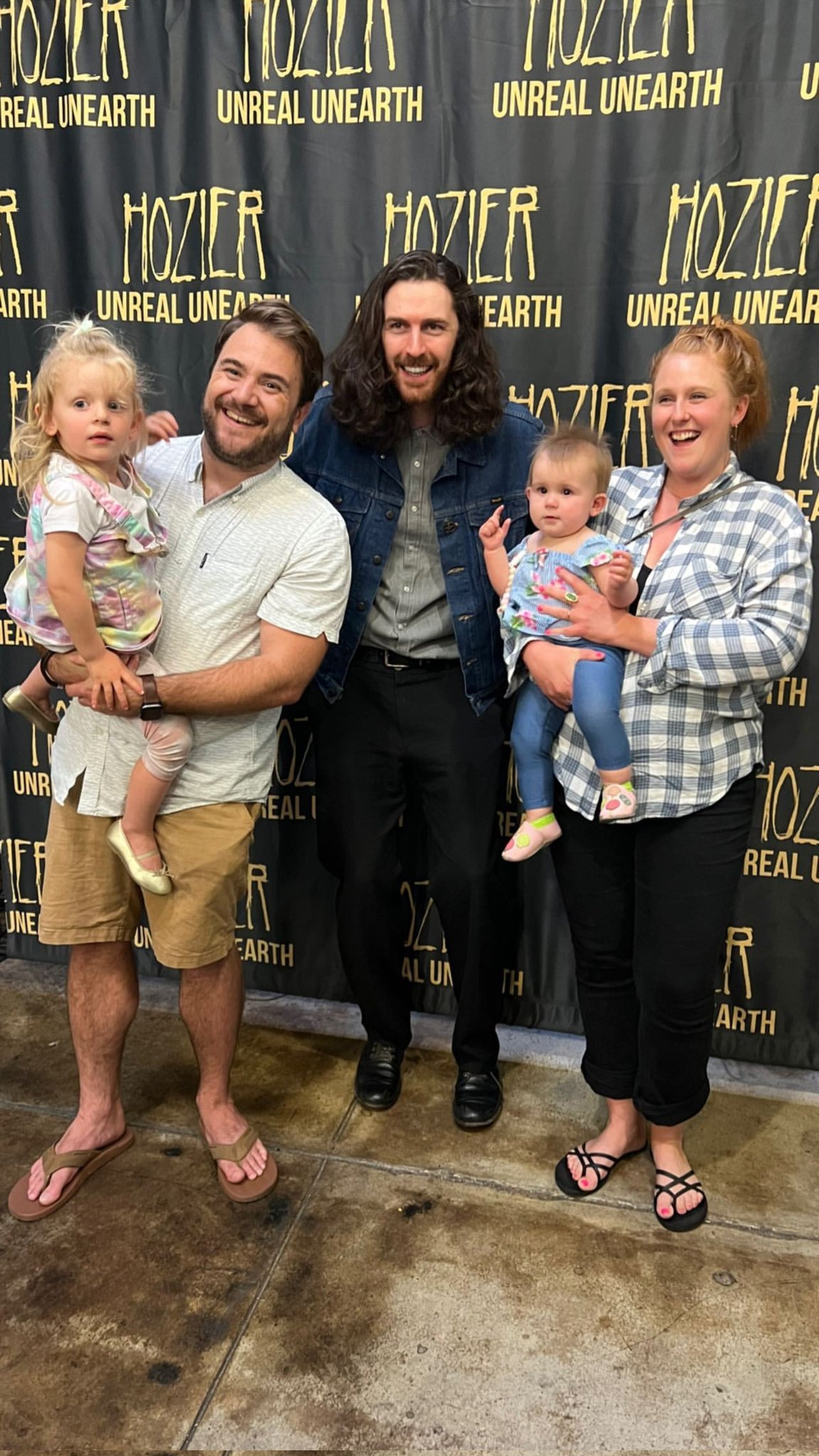 daily hozier pics & vids on Twitter "Hozier with a dog at today's meet
