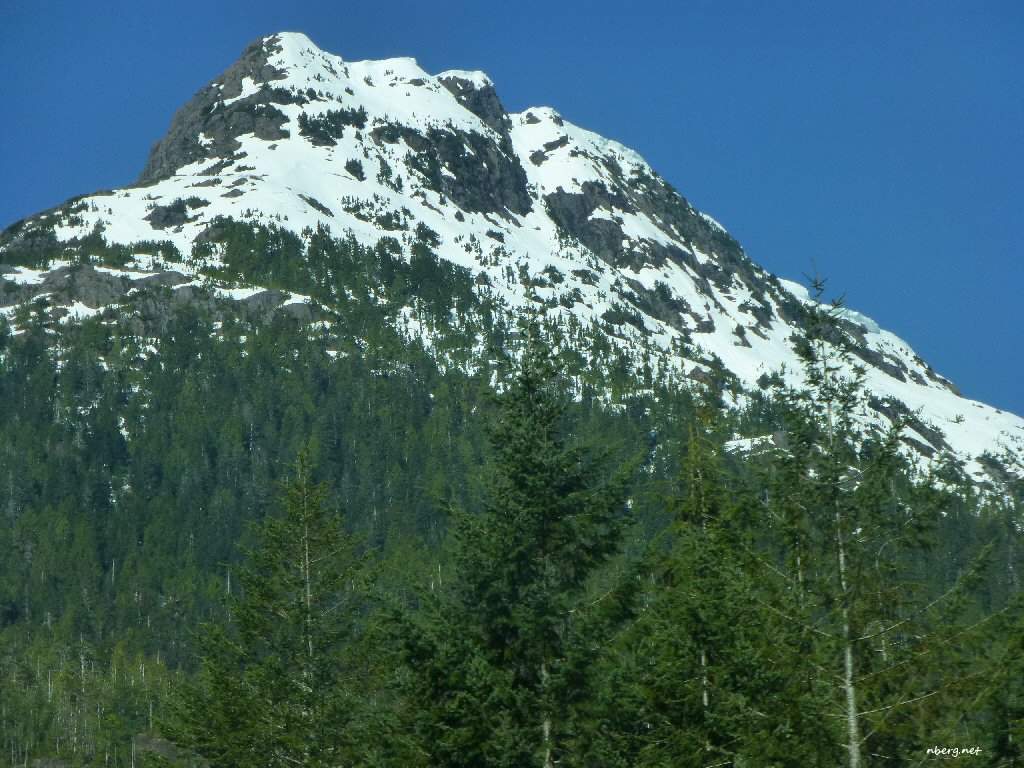 Happy Weekend enjoying nature😊🏔️
nberg.net
#mountains #mountainlovers #VancouverIsland #driving #NaturePhotography