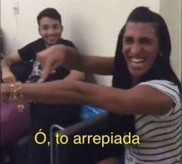 LORRAYNA atacando e voltando gritando desesperada
#VoleiNoSporTV