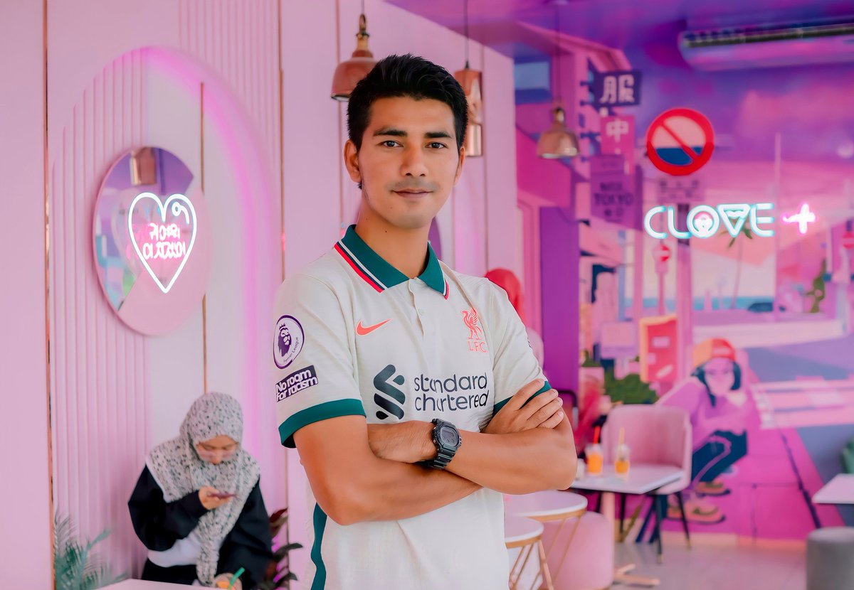 ขอยืมเงินเราไม่มีให้...
มีแต่ไอดีไลน์จะเอาไหม