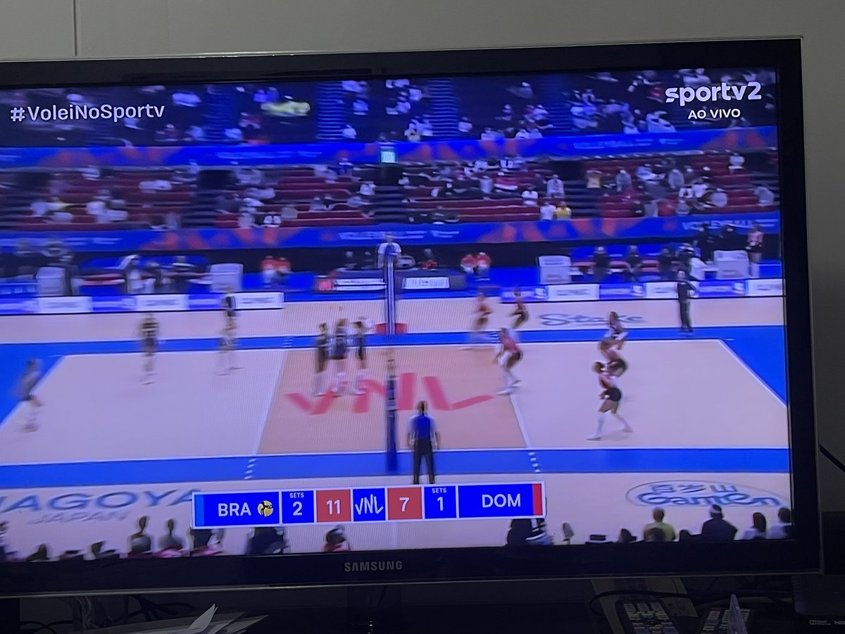 beansclock's tweet image. Melhor fechar logo esse jogo que estou com sono  #VoleiNoSporTV