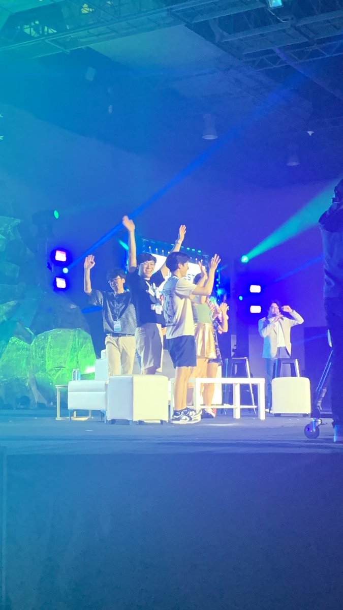 aIa7us's tweet photo. jake i’m so sorry we were the loud ones who were nonstop shouting your name #CONQuest2023 https://t.co/genzEJagHj