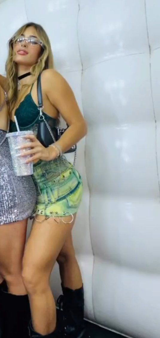 . on Twitter "sos hermosa vos"