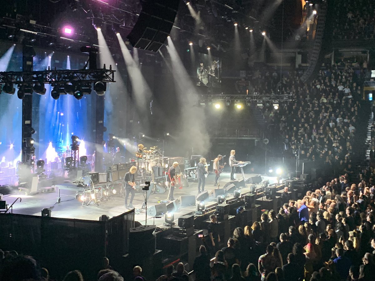 <a href="/CraigatCoF/">Chain of Flowers</a>  what a fucking Canadian surprise!!! KAA and 10:15!!!! Amazing!!!!