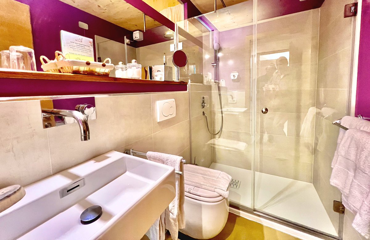 NEW RENOVATED - Bathrooms Cantina #breathtakingviews #valdonica #maremma #toscana #naturalwines #naturalwinelover #tellerschubser #franknwein #vinummagazin  #winetour #instawine #tuscany #visittuscany #organicwine #organicwinery #vermentino #sangiovese #wineenthusiast #winetravel