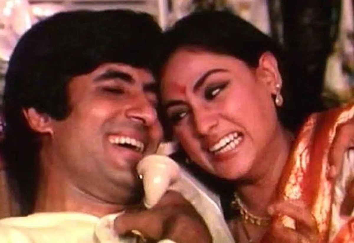 #MiddayEntertainment | 

50 years of Amitabh Bachchan and Jaya Bachchan: Check out these vintage pictures of the couple

#AmitabhBachan #JayaBachchan #BollyywoodNews #MiddayEntertainment

mid-day.com/entertainment/…