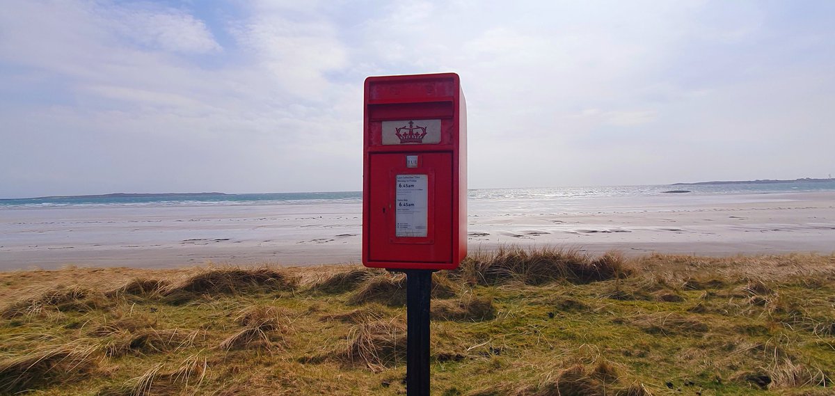 Gott Bay, Isle of Tiree 📮✉️☀️🌊🏴󠁧󠁢󠁳󠁣󠁴󠁿
#postboxsaturday
#royalmail
#gottbay
#isleoftiree 
#Scotland