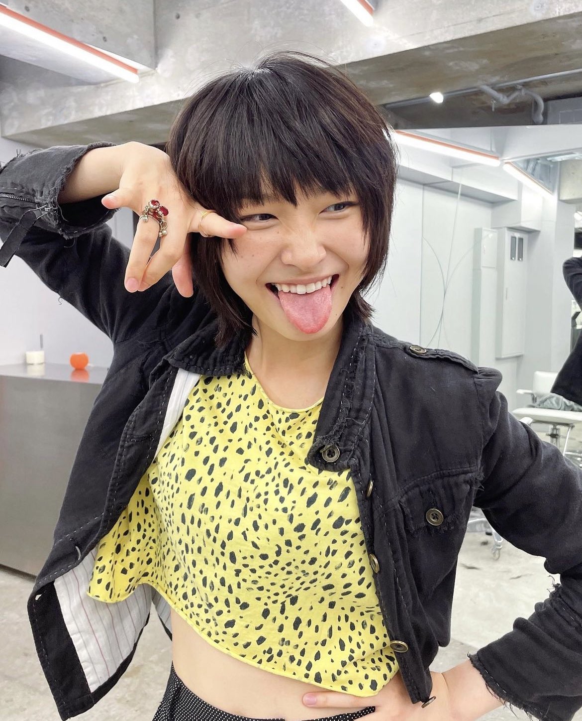 RIN (@yqdb9OmEeEG38T9) / X