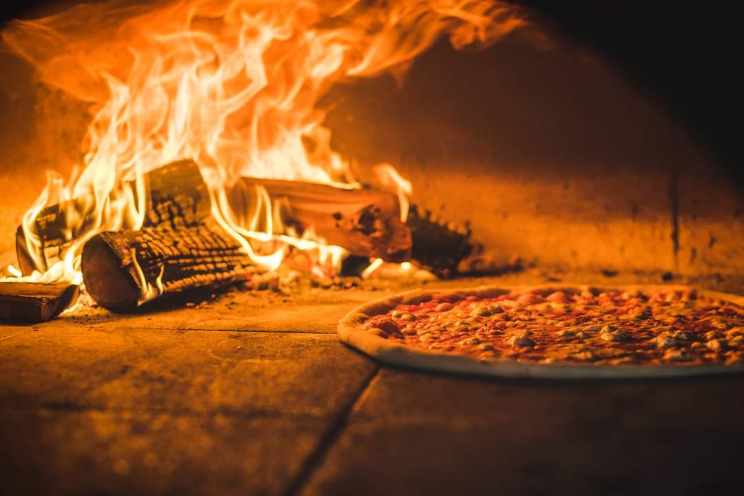 Good morning from Hampshire Deli & Farm Shop Don't forget BBQ & Pizza today from 11.30am. #pizza #bbqfood #bbqtime #deli