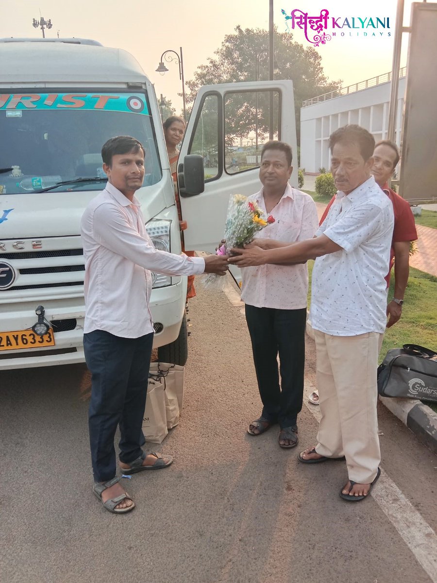 Siddhi_Kalyani's tweet image. Warm welcome 👏🏻💐 Mr. Mithi Reddy Ranjit  &amp;amp; Family at Khordha with Puri Jagannath Dham Trip of Odisha tour package.
➡️ 2 Nights 3 Days

Get ready to explore the rich cultural heritage and breathtaking sights of Odisha with #SiddhiKalyaniHolidays.

#Jagannath_Dham #Puri_Tour