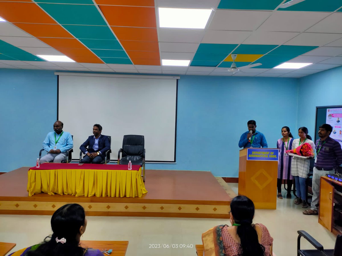 acscebangalore's tweet photo. #ACSCE in coordination with #Aeronautical_Engineering organizes an #AICTE-sponsored National conference on #AI &amp; #ML in #Aerospace and #Biomedical Applications. The glimpses of key note session conducted on 3rd June 2023 on the “Application of #AI in #Aerospace_Engineering” https://t.co/9bIsdx7OMX