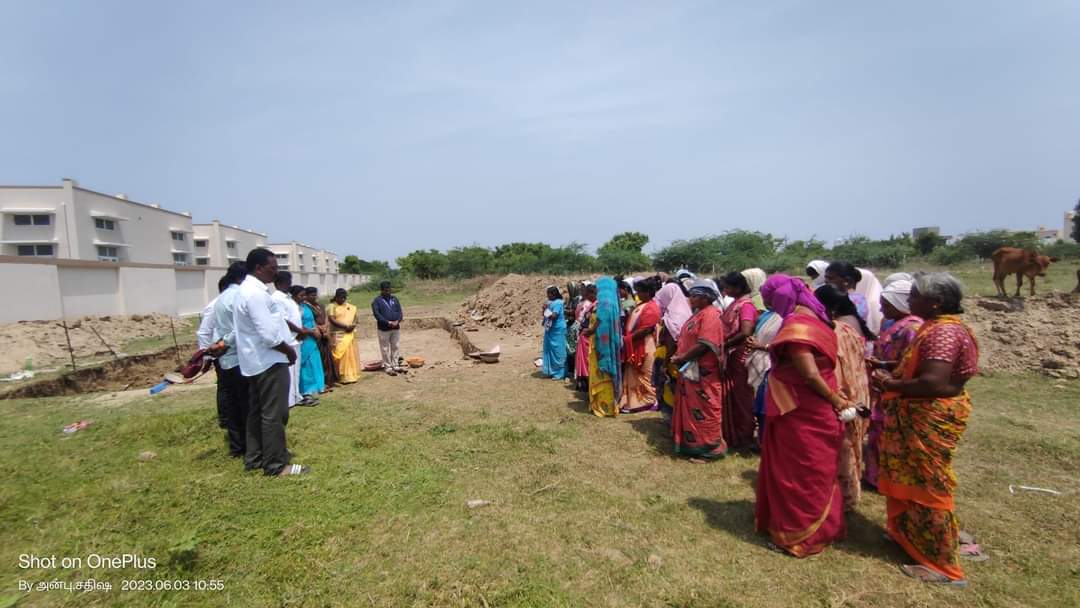 sevvapet's tweet photo. #TrainAccident #TrainAccident 

@mkstalin @Udhaystalin @TiruvallurCollr @albyjohnV @polimernews @news7tamil https://t.co/1HWh8aMDhy