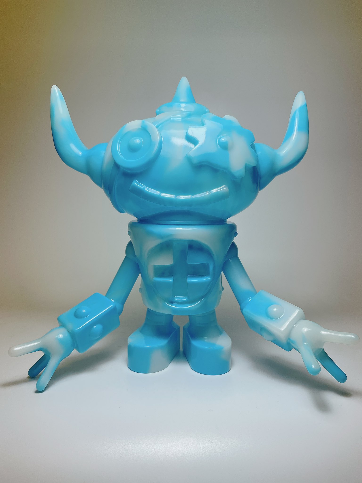 新品　Frogtree 麟核　受肉 2019年11月22日からの「DesignerCon2019」へ出店する造形工房