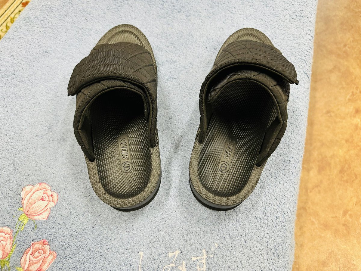 curmudgeon_vo's tweet image. 開店から今まで忙しくて、やっと手が空いた…。腹減ったー…。
ところで宣伝。SIDASのニューアイテム「UTIPPA(ウチッパ)」。その名の通り、室内履きですが、医療機関でも使われている程足のために良し。
＃SIDAS ＃シューフィッター