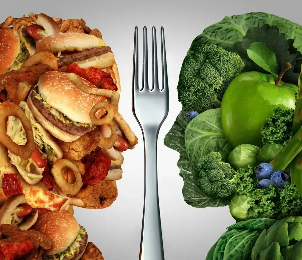 #SaturdayChoice 
It's better to choose what's healthy or important to you.
A on left and B on the right 

#MakeChoice 
@DrDennisOuma will later teach us on better food choices. 

#SaturdayChoice