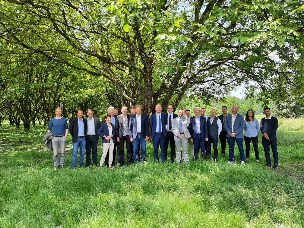 Participation de notre PDG <a href="/HCoulmont/">HERVE COULMONT</a> représentant <a href="/RhoneVallee/">EnergieRhôneVallée</a>  à la rencontre inter-SEM #Auvergne_Rhône_Alpes #actualités #projets #savoirs_faire #développementdurable #coordination_régionale