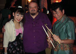 ghostandsuzy's tweet photo. RIP #DickieHarrell (1940/8/27 - 2023/5/31)🙏
2007/4/6 #GeneVincent & #TheBlueCaps の神ドラマーDickieのナマ #BeBopALula を目の前で鑑賞できたこと🎙️🥁さらに個人的にドラム談義までできたことが最高の想い出🥁😭
#VivaLasVegasRockabillyWeekend #ロカビリー #オールディーズ #GhostAndSuzy https://t.co/nFVpGyAOJ1