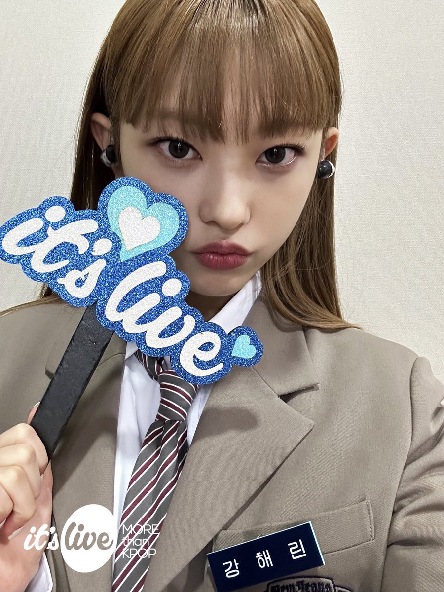 데아 tweet media