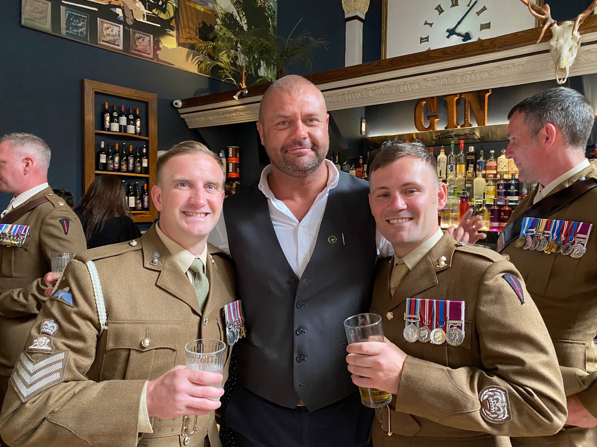 Not the best circumstances,  but great catch up with the lads

#britisharmy #Commando