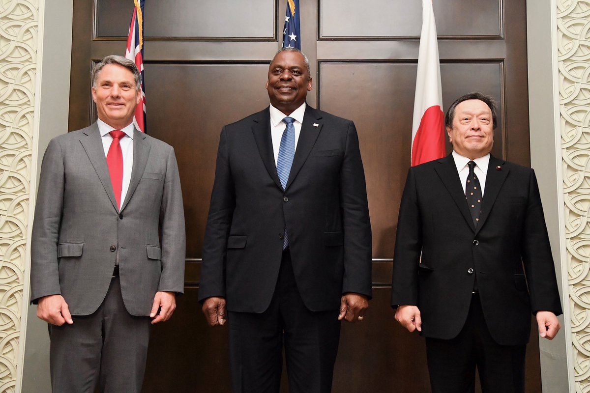 On 3 June, #DMHamada had the 12th trilateral Defense Ministers Meeting with @SecDef Lloyd Austin of the U.S. and Minister @RichardMarlesMP of Australia.🇯🇵🇺🇸🇦🇺 #SLD23

mod.go.jp/en/article/202…