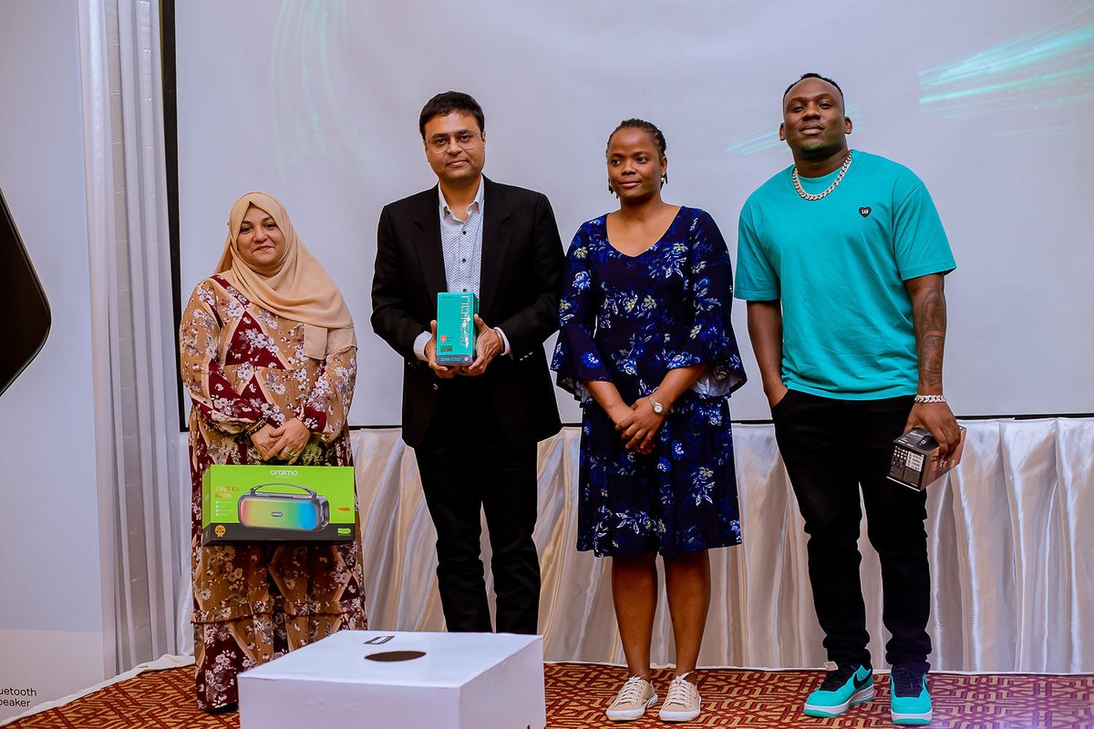 InfinixMobileTZ's tweet image. Kuhusu Usiku wa #NOTE30Series Launch Jana, Kama ilivyo ada kwetu kutoa ni Jadi Yetu, Hawa ni baadhi ya Wageni waalikwa waliojishindia zawadi ikiwa ni pamoja na Simu Yetu Mpya.

Kaa karibu, Kila tukio utalifahamu mwanafamilia.

#Infinixtanzania #NOTE30Series #SpidiKasi